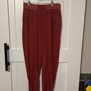 Lululemon joggers wine / orange size 8